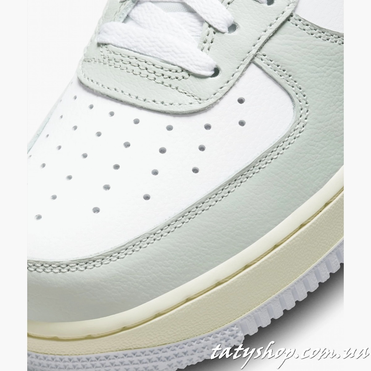 Кросівки Nike Air Force 1 07 Lv8 MenS Shoes Grey/White